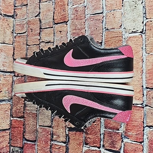 NIKE LEATHER LOWTOP SHOES WOMANS SIZE 10 GUC - Picture 7 of 11